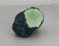 Payer, Wieland:   KNOLLE; 2018, Mixed Media, Pastell, 600 x 850 x 700 mm,       Foto: Herbert Boswank
